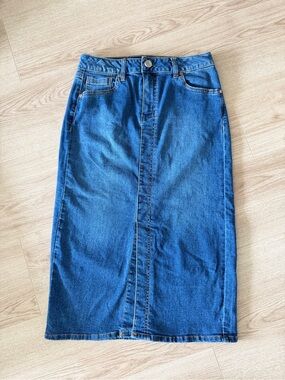 1822 Denim Classic Blue Midi Denim Skirt